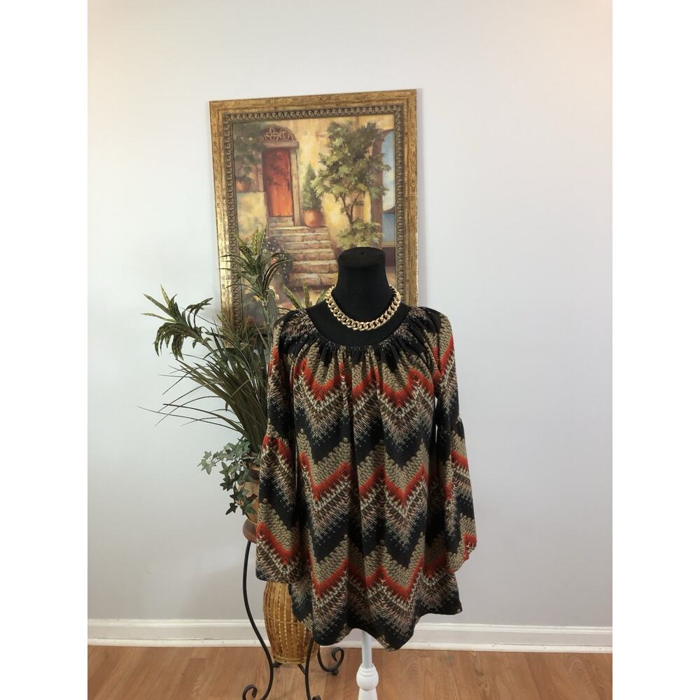 Win Win women Tunic Blouse Size XL 3/4 Bell Lace Sleeves Pullover Off-shoulder